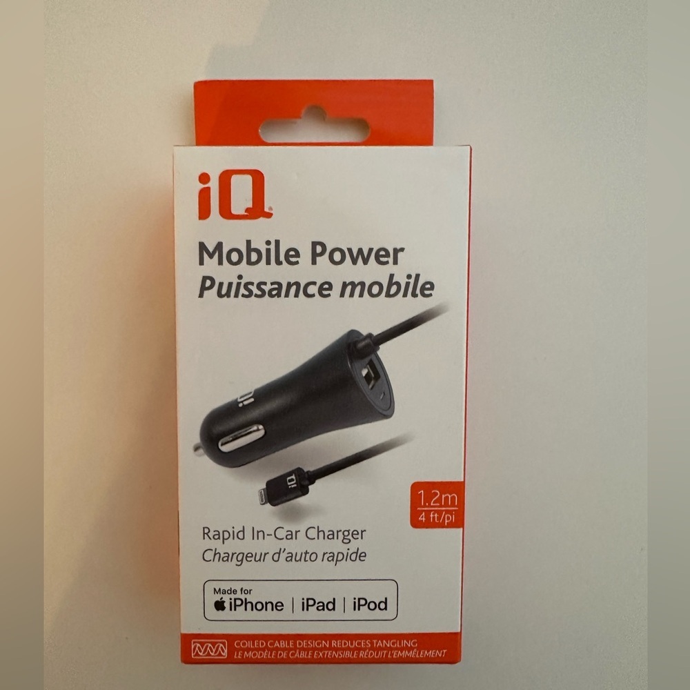 Nwt IQ Mobile Power Car Charger for iphone/ipad